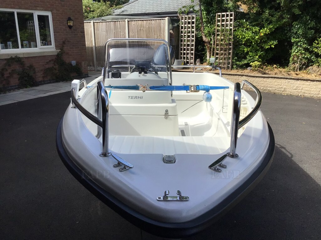 TERHI 4110 side console Polypropylene.